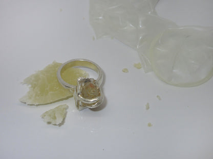 BITTO ring with yellow topaz